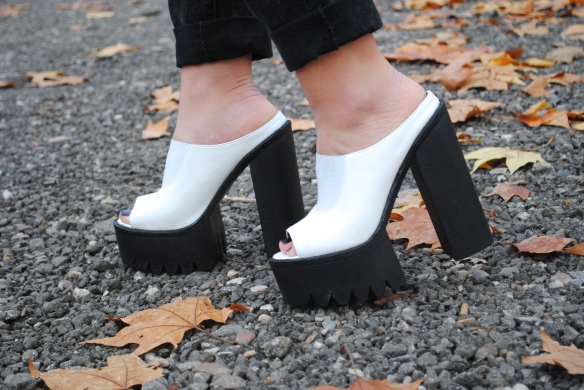 white chunky heel mules 